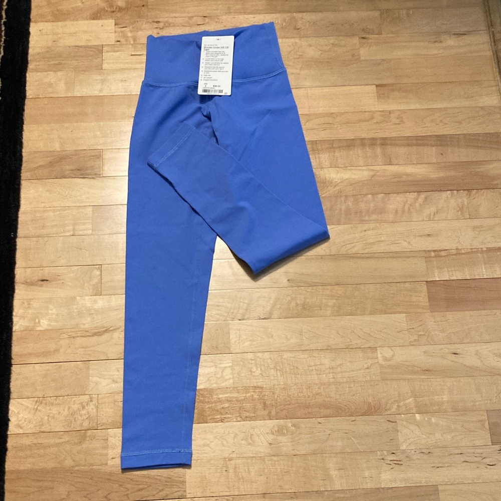 NWT Lululemon wonder under tight size 4